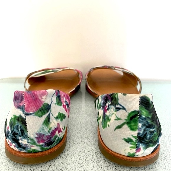 Franco Sarto women’s floral sandals. - Picture 5 of 7